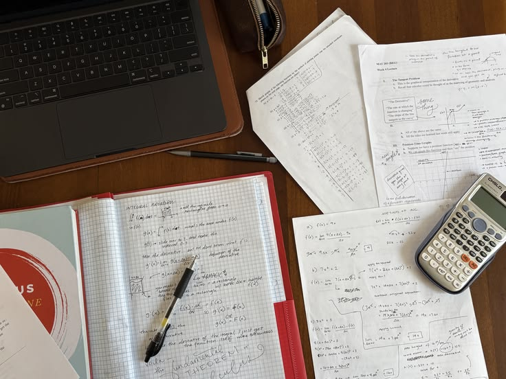 pilatesgirly's tweet photo. coffees, books and exams 📝☕️🧠 https://t.co/ENM2SGSQsj