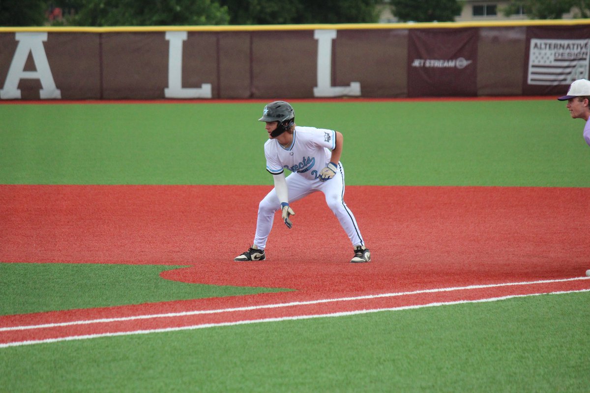 JZSummers8510's tweet photo. Always good to get some time on the weekends to get on the diamond. Love getting to opportunity to play with and against some of the best in the region. @ARPROSPECTS @GBock24 @BHornetAthletes https://t.co/mvIzx4l2aw