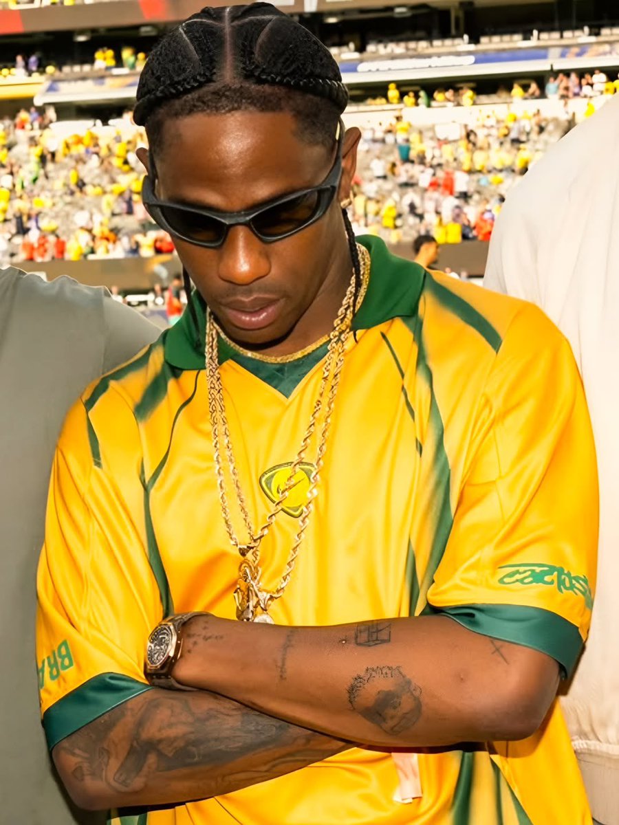 NoteSphere's tweet photo. The Nike x Travis Scott Brazil jersey is clean. https://t.co/GB0vZZdW0Y
