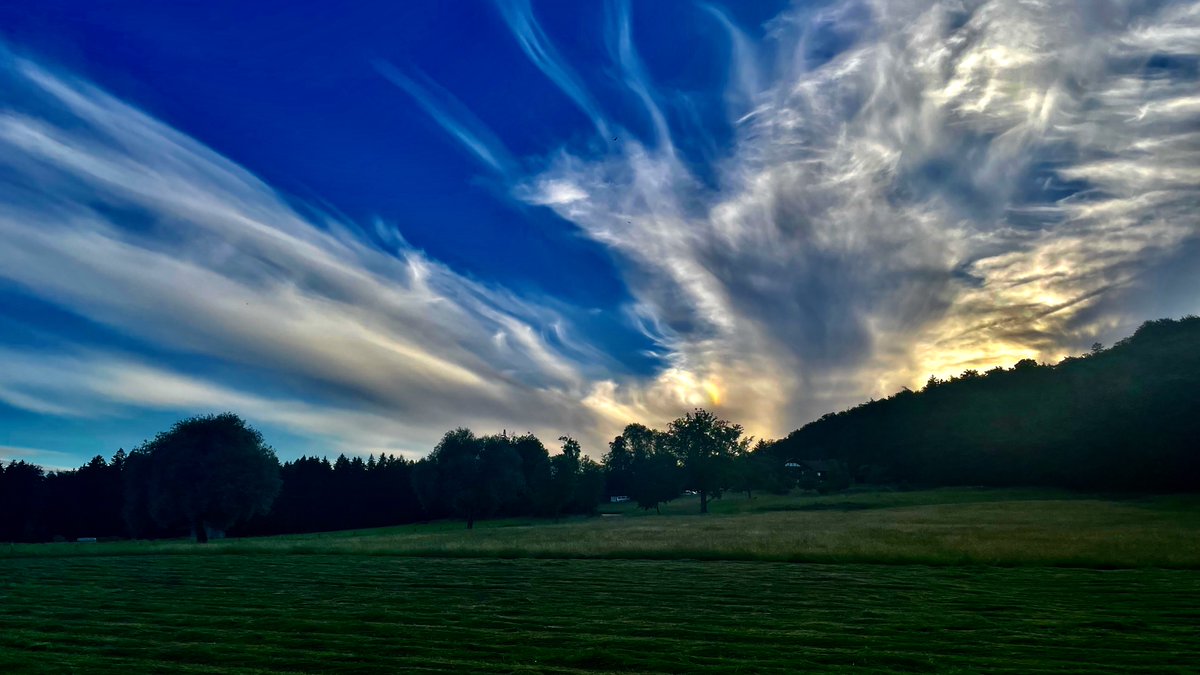 StormypicturesD's tweet photo. June, 14, 2026, Evening Cloudscapes, Bavaria https://t.co/fXJgwwCS4R
