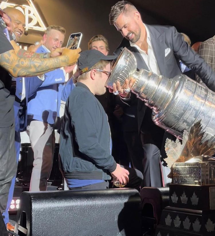 rpfsex's tweet photo. fob with the stanley cup awww so cute https://t.co/RzrZDEgwA6