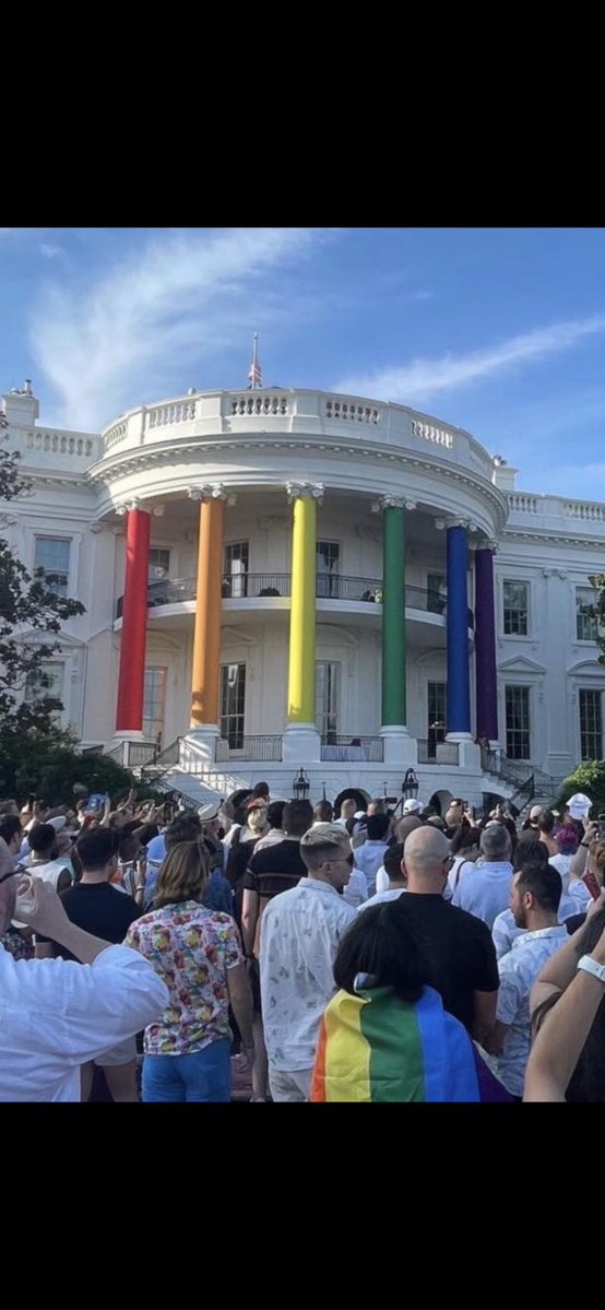 CSigTakes's tweet photo. @WillzThaKing @ItsLovelyLaveau @FucDems100 Yall fag bags said nothing when this happened. Topless trans, drag queens, pushing the gay agenda on children. GTFOH I’d much rather be on my side. Call me racist all you want idc. I know I ain’t that shit don’t hurt https://t.co/jRTFiMlM0G