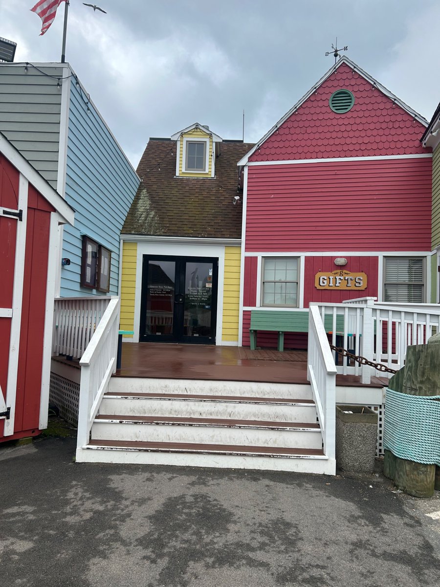 CDCShift4's tweet photo. Gloucester House Restaurant has made the switch to Shift4 Dine provided by @Shift4 Payments for all of their point of sale needs. Please stop in for some great seafood next time you are in the area! 
#Teamfour #Shift4 https://t.co/jfPoDco3ig
