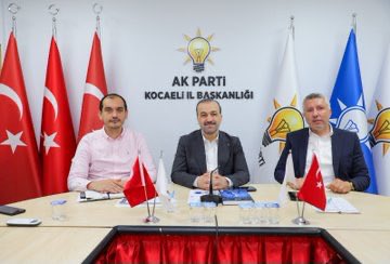 yyaseminozdemir's tweet photo. 📍@Akparti #Kocaeli İl Başkanlığı

İl ana kademe yürütme ve yönetim kurulu toplantımızı,il başkanımız Sayın @SahinTalus başkanlığında  gerçekleştirdik.
Hayırlı olsun…💐🇹🇷

Birlik ve beraberlik içerisinde;
#DurmakYokYolaDevam 🇹🇷

@tugbaisikercan 
@AKKADINGM 
@tulaykaynarca 
@akkadinkocaeli