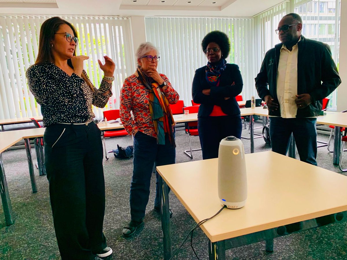CATIEOficial's tweet photo. 🇩🇪 Desde Bonn, @CATIEOficial participa en un espacio de #BioCAM4 para compartir avances y aprendizajes sobre Soluciones basadas en la Naturaleza para la adaptación al cambio climático.
#AcciónClimática #Biodiversidad https://t.co/Ay4CTjjRN9