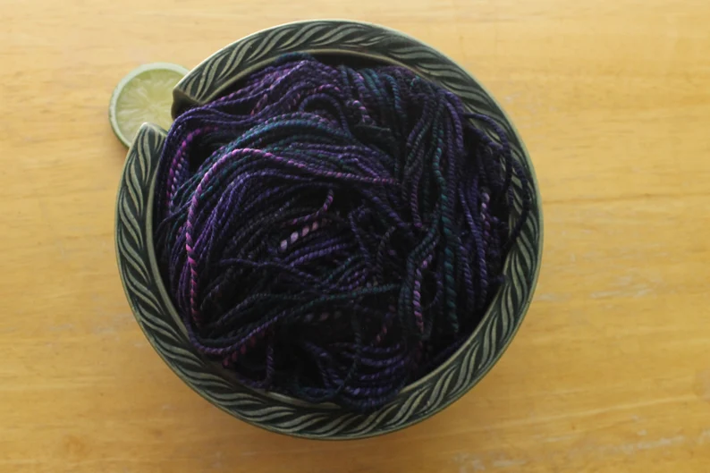 thefinelime's tweet photo. I used to use #worstedweightyarn ALL THE TIME when I was crocheting a lot! This very soft, #merinowool, #handspunyarn is ww AND it's #superwash - yep, machine washable!
https://t.co/80INyqDUdL via @Etsy https://t.co/WmXjySUqkO