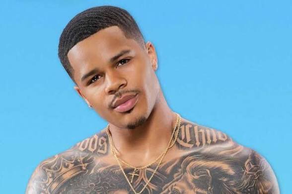 torixojane's tweet photo. Sean reminds me of someone familiar #loveislanduk #loveisland https://t.co/P9qCK4lmGs