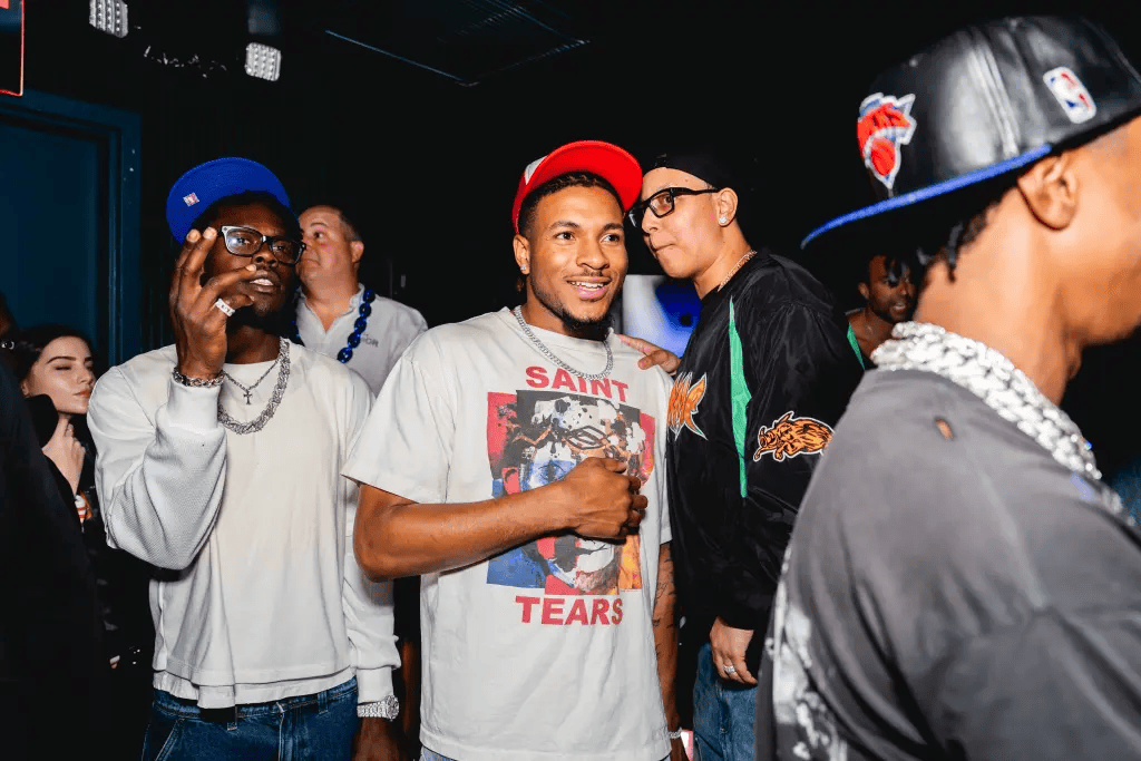 snyyankees's tweet photo. Jazz Chisholm Jr. joined the Knicks' championship party in New York City last night 🤝

(via Justin Kauper/@nypost) https://t.co/i4W75HXAs8