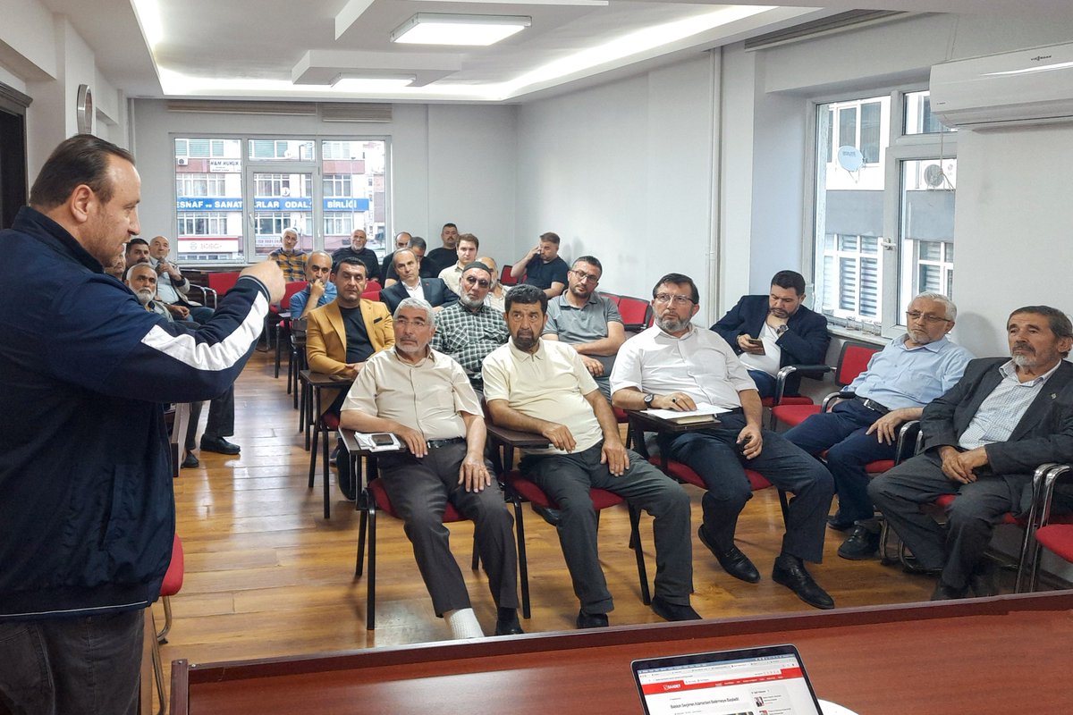 erdalaltuns's tweet photo. İl Yönetim Kurulu haftalık toplantımızı, kıymetli teşkilat mensuplarımızın katılımıyla gerçekleştirdik.

Milletimizin Saadet Partimize gösterdiği teveccüh sayesinde her geçen gün daha da büyüyor, daha da güçleniyoruz.

Milli Görüş’ün rehberliğinde, Genel Başkanımız Sayın Mahmut Arıkan’ın liderliğinde; adaletin, ahlakın ve hakkın hâkim olduğu bir Türkiye’yi inşa etmek için kararlı adımlarla yürümeye devam ediyoruz.

Çünkü biliyoruz ki; Milli Görüş varsa umut, Saadet varsa çözüm vardır.

Azimle çalışacak, milletimizle birlikte yürüyecek ve Allah’ın izniyle başaracağız.

İnanıyoruz, çalışıyoruz ve başaracağız. 🇹🇷