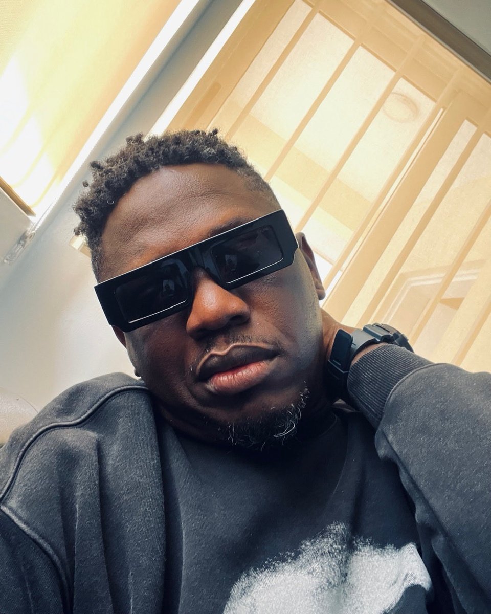 illBlissGoretti's tweet photo. Oga Boss!!!! 👑👑👑👑 https://t.co/aoU2Goc1W6