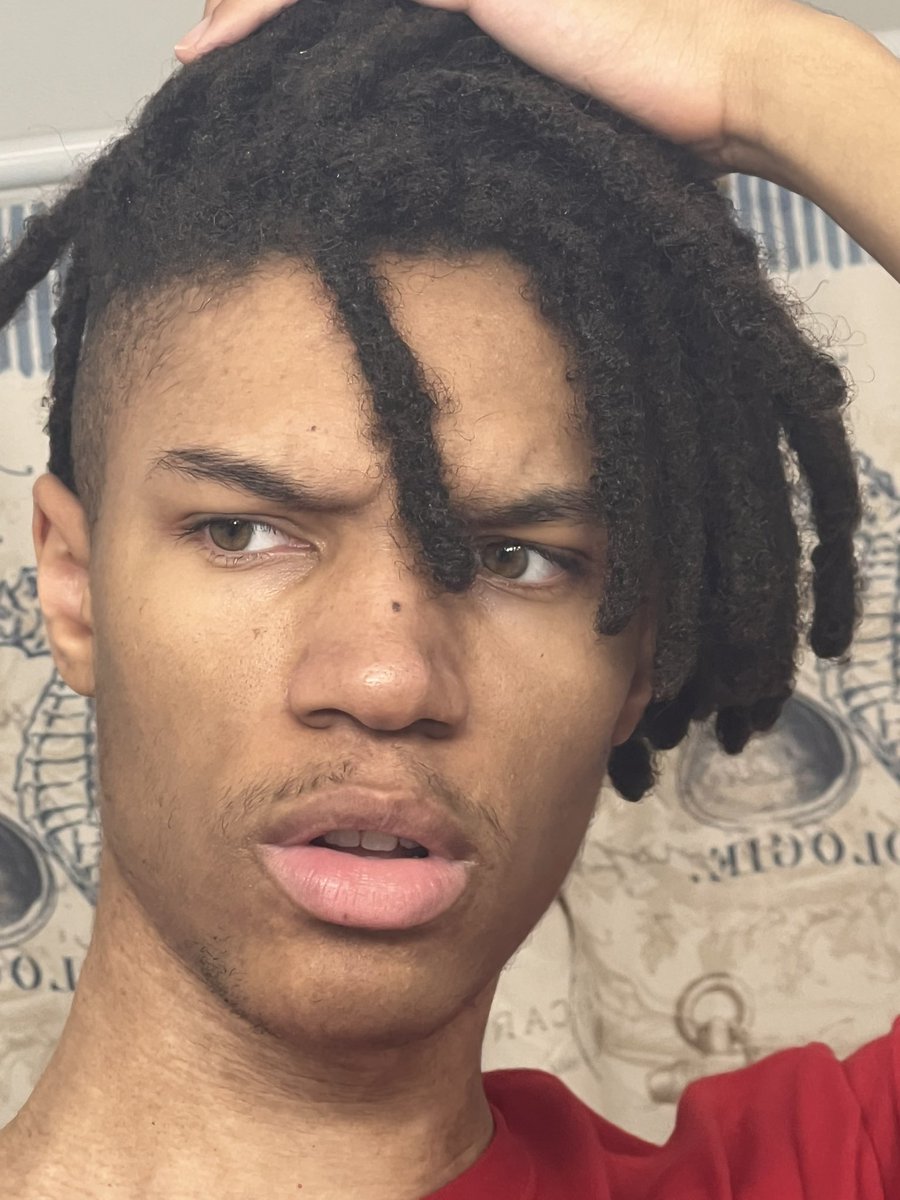 TozheiAmenRa's tweet photo. “I’m just tryna stay me, dance a little crazy but now I am iconic from how much you fxxking hate me” 🩷🧜🏽‍♂️
#bisexual #gay #model #cuteboy #blacklatino https://t.co/cgTyFRU4QX
