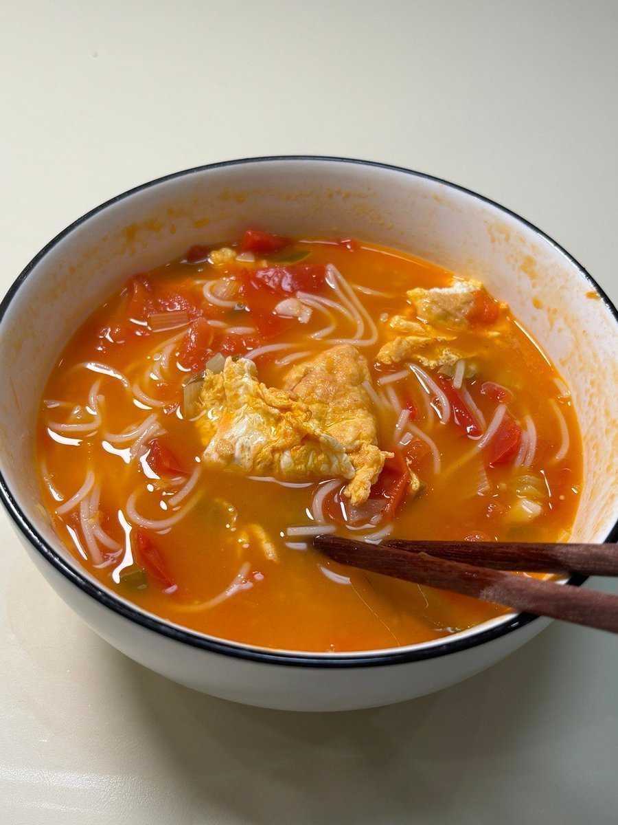 claudinelecomte's tweet photo. Just enjoyed a warm homemade bowl of tomato and egg noodles—comfort food hits different on a busy weeknight! https://t.co/7mhu7t6Jbu