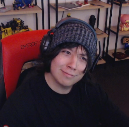 rnquacks's tweet photo. la cara de quackity al ver que EL CUCURUCHO lo acaba de ayudar a salir y le pregunta si se encuentra bien https://t.co/ZZQmhOM1jB