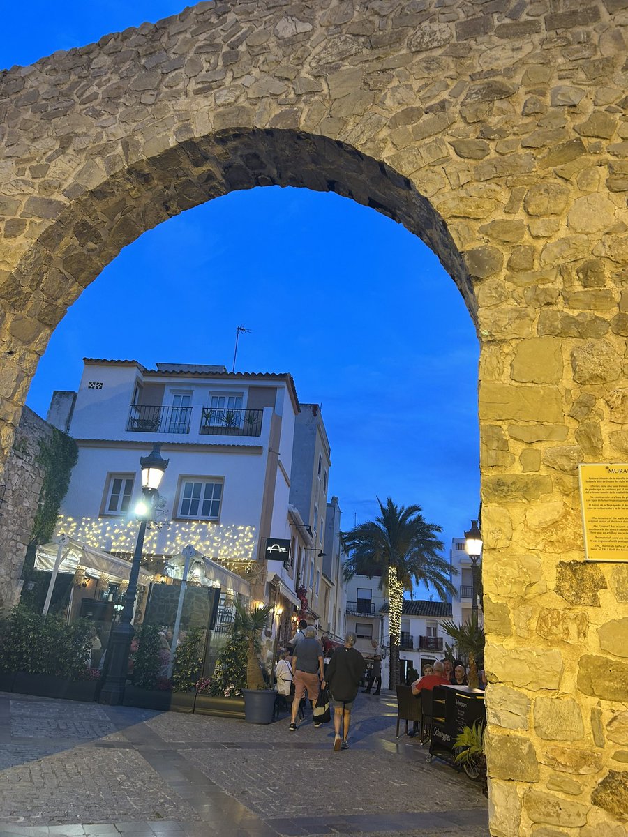 bootlegger1974's tweet photo. Strutting the streets of olde town Calpe https://t.co/epcLAJ5rDM