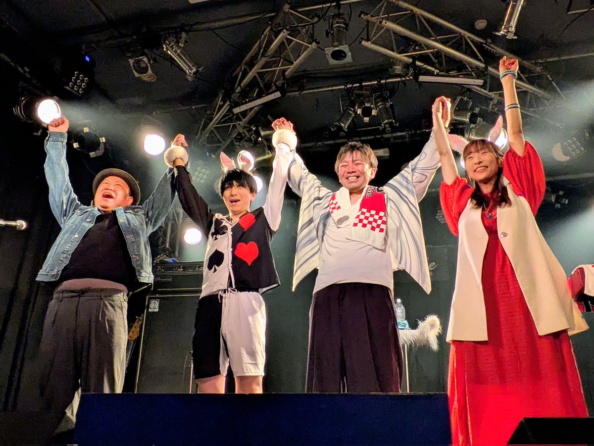 mama841_to_mo's tweet photo. 2026. 6. 14 (日)
@ Thunder Snake ATSUGI
この日は永澤 蒼. × イチノイー２マンライブに参戦！🎶
バニースタイルの永澤さんははじめまして🐰コラボもあって最高に楽しい時間でした 🙌✨
6/21 も海老名で合同ストリート🎤
楽しみにしてます♪︎
#永澤蒼.  @nagasawasou
#イチノイー  @ichinoe_members https://t.co/Gt2IrwupRz