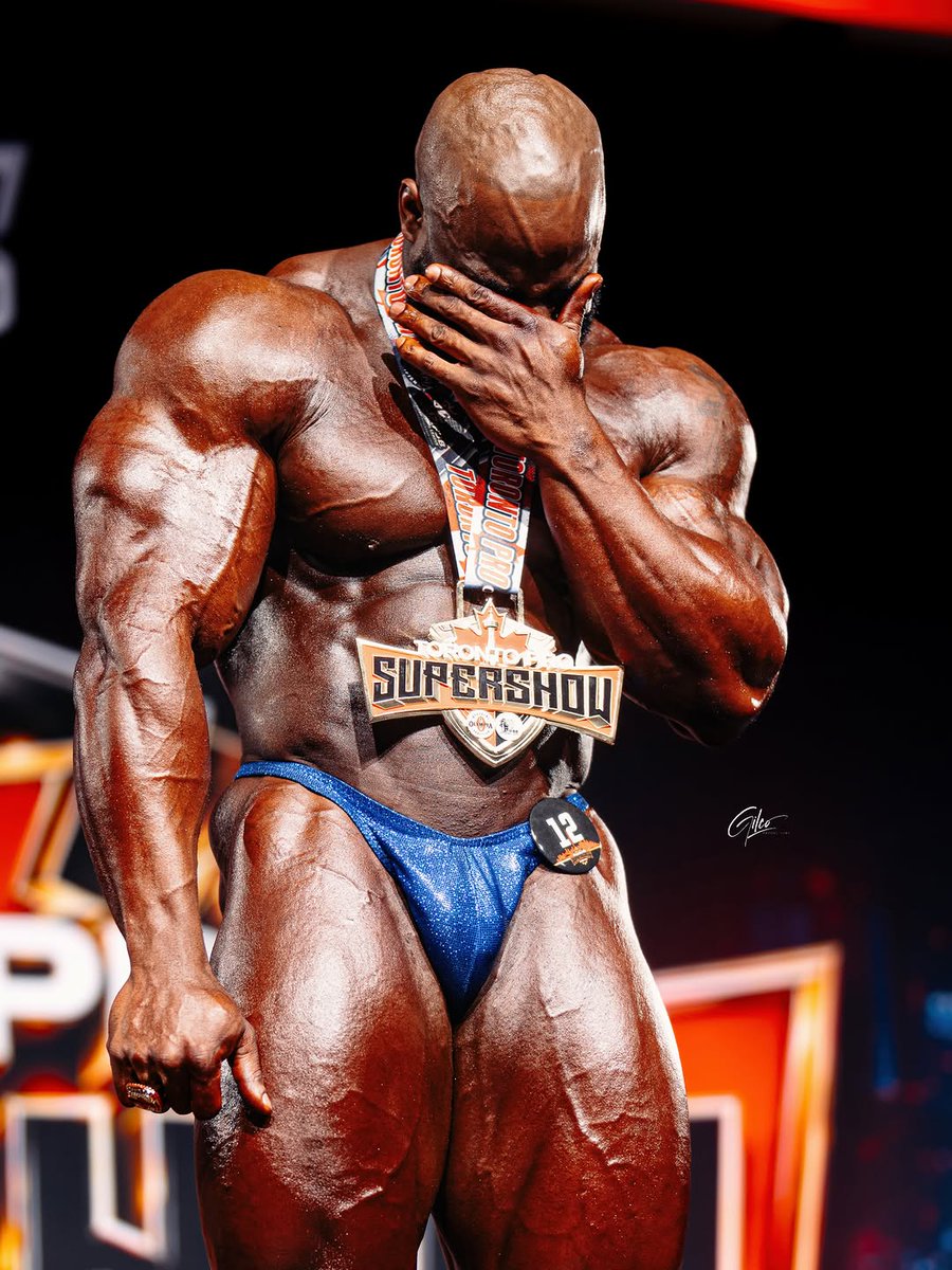 FITNESSANDBODY3's tweet photo. 2026 Toronto Pro IFBB Bodybuilding Champ!

Athlete: @quintbeastwood
Photos by @gillproductions 

LEARN MORE AT ABOUT: https://t.co/50irfLOfUP 

#olympia #mrolympia #mrolympiallc #cbum #cbumfitness #fibo #bodybuilding #openbodybuilding #musclebuilding #fitnessmotivation #fitness https://t.co/QLuZPNsPQ9