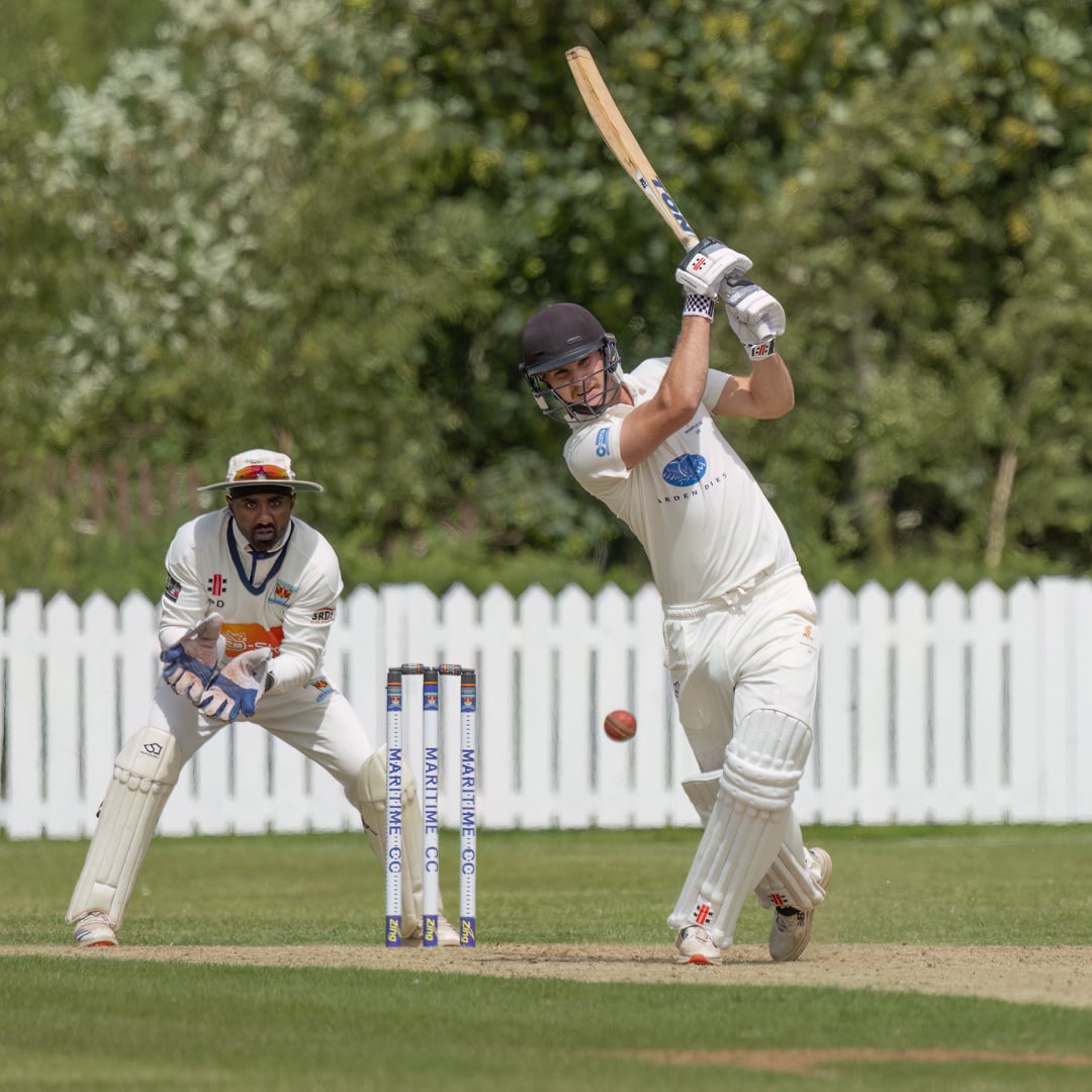 ImageryPM's tweet photo. Busy lately now the cricket season is underway. Photos from the weekend; @MaritimeC_C 1st XI against @marplecc 1st XI 🏏
@marplesportsuk

Check out rest of pics on our Facebook page 👍

#cricket #maritimecc #marplecc #sportsphotography  #cheshirecountycricketleague https://t.co/jSrhKuFPEY
