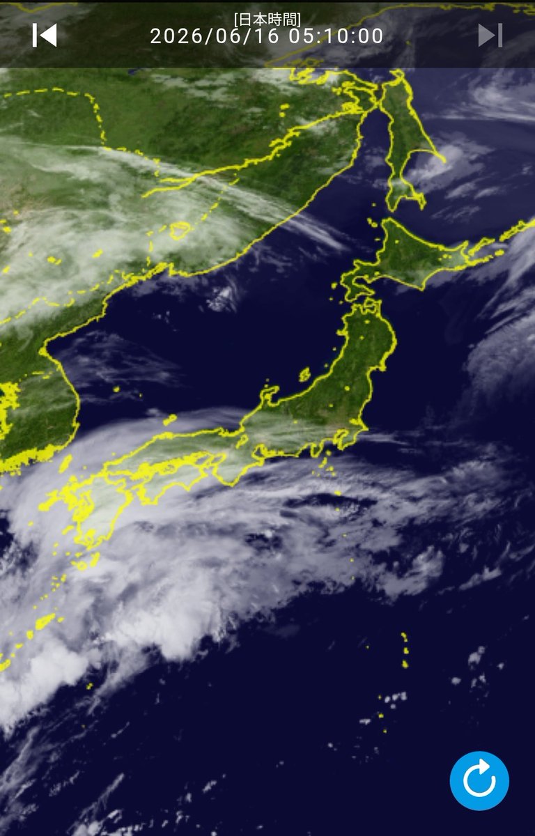 tu_mugi's tweet photo. おはようございます
スマホによると
現在の気温17℃最高気温27℃
小笠原気温27℃最高気温29℃の予報

今日はおがさわら丸二見港出港日です⛴️

6月16日5時10分現在の
ひまわりからの雲の様子 https://t.co/HH3YTYtDYf