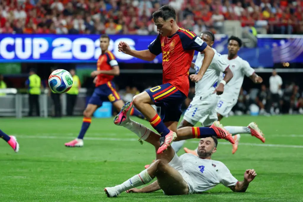 _Ags21_'s tweet photo. El debut de España hoy ante Cabo Verde me ha dejado muy frío y con preocupación en lo que respecta a España en lo que queda de fase de grupos. Mucho toque y tiro a puerta, pero poca precisión y contundencia. Esperemos que contra Arabia Saudi la cosa mejore. https://t.co/4IUpYD7dJr
