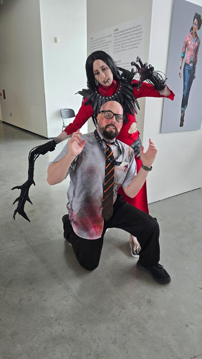 SamCrowBlack's tweet photo. The Artist cosplay I did for the #Dbd10 https://t.co/Ay1OmfUoOQ