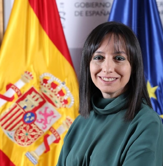 FroilLannister's tweet photo. Aquí tenéis a la directora de la Guardia Civil, Mercedes González y a Rebeca Torró, Secretaria de Organización de PSOE. 

Empiezo a pensar que como ya no encuentran gente, nombran a la misma persona para distintos puestos cambiándoles el nombre. https://t.co/ftWDszCcuH