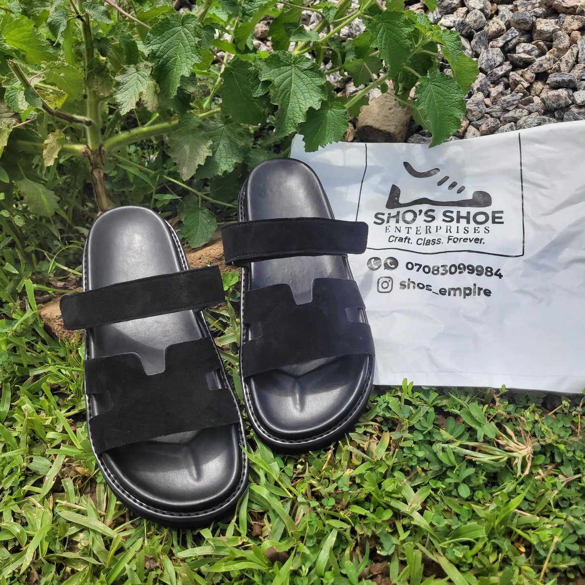 ASholagber24827's tweet photo. SLIDE BY SHO'S 

Available on pre-order.
Delivery: 7-10 working days (excluding Sundays).
Price: N23,000
Sizes: 40-45
Location: Ilorin, Kwara State
To order, send a DM or WhatsApp: 07083099984 https://t.co/owiDZXPiBZ