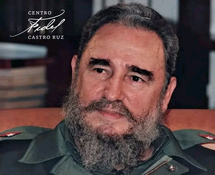 QueipoRuiz's tweet photo. #100AñosConFidel: “Miedo aquí, hace rato nadie tiene  ¿Miedo aquí al imperialismo?: ¡Ninguno!.  La suerte está echada desde que la Revolución surgió al mundo; y la Revolución seguirá existiendo, por mucho que les duela a los imperialistas”. 
#HonorHolguinero 
#HolguínSí
#Cuba https://t.co/IgCbXPu4IP