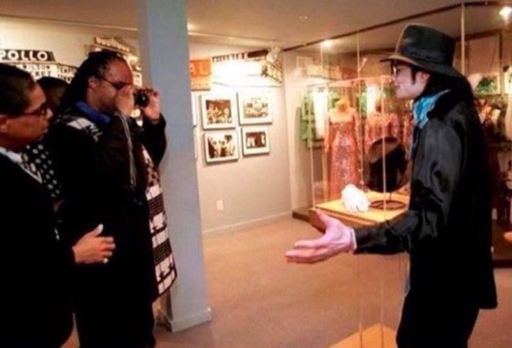 Kelly Jackson (Michael Jacksons) wife tweet media
