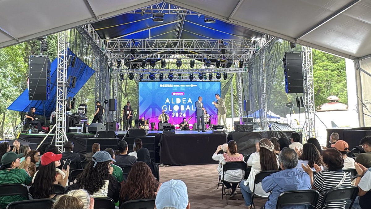 CINUmexico's tweet photo. En Aldea Global, el Embajador de Costa de Marfil 🇨🇮 en México, Excmo. Sr. Ly Djerou Robert, invitado por ONU 🇺🇳🇲🇽, inspiró a las juventudes a asumir un papel activo ante los desafíos del mundo, promoviendo la solidaridad, el pensamiento crítico y la acción colectiva. https://t.co/DZHYg22hbf