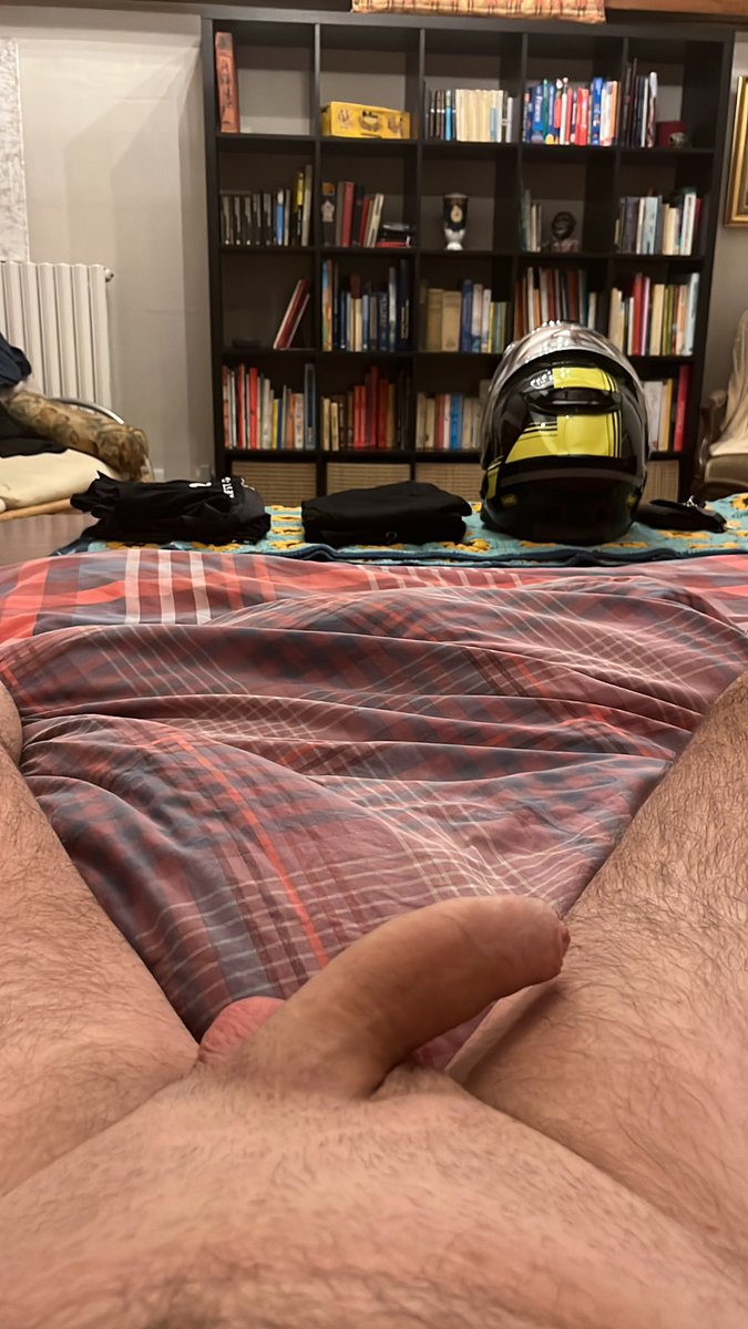 always1_hard's tweet photo. join me in dm, let’s see what fun we can have F only https://t.co/izDHui8KYg