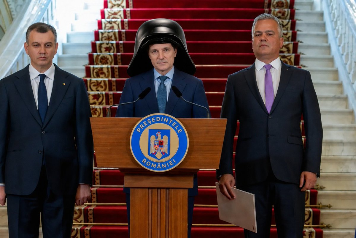 StefanMatache4's tweet photo. @TanarulD @RFboris Nu știu domn'le, așa mi s-a șoptit in cască.. https://t.co/DJWgnVmdvG