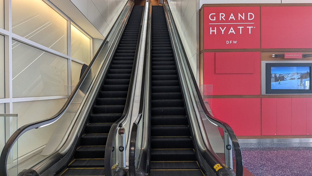 iwazun_'s tweet photo. 本日宿泊🏨🛁
Grand Hyatt DFW

機材トラブルで明日のフライトに変更
航空会社から提供されたホテルは小汚かったのでこちらを自ら予約しました https://t.co/3SKrAnbSqz
