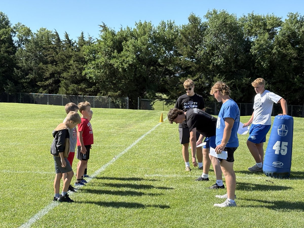 Coach_Frenzen's tweet photo. We had record numbers for the first day of the 26th annual Viking Football Camp! Loved the energy and effort by all of the campers today! #lakeviewvikes #threecheers https://t.co/vONP0Kullx