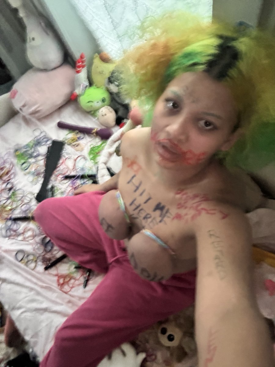 lenaluvsdads's tweet photo. filmed my favorite body writing video ever today and it includes asphyxiation, tit bondage and pain play! almost 18min and already uploaded to vip https://t.co/pMlFzy3Qpm