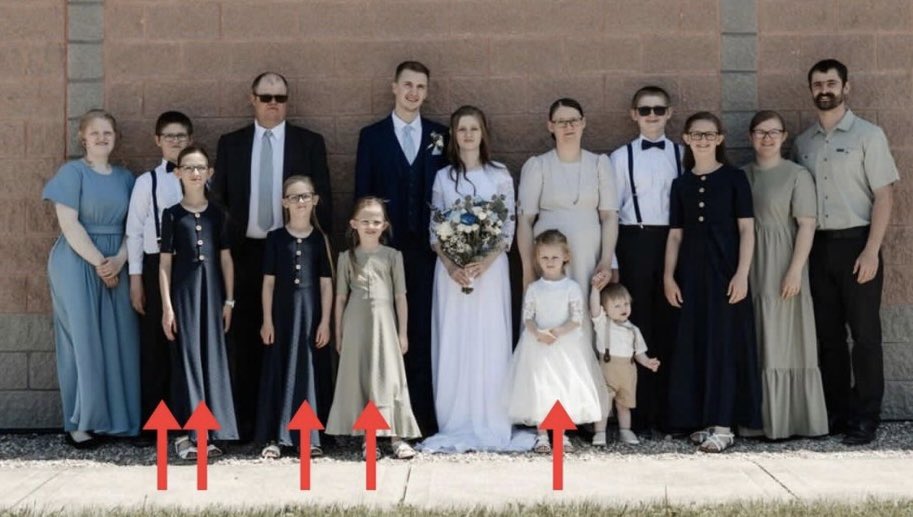 401_da_sarpanch's tweet photo. #GoFundMe: Has Been Set Up For The Doerksen Family, Who Lost Five Children In The📍Mapleton Crash.🕊️🌺 The Children’s Parents, Grandparents And Infant Sibling Also Suffered Injuries In The Crash.

The fundraiser will help ease the financial burden facing our family, including funeral expenses, travel costs, lost income, and unexpected needs.🙏