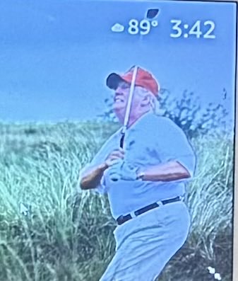 robiefin's tweet photo. @realdonaldtrump. Fat Man playing golf!! https://t.co/cIbVAgpOt3