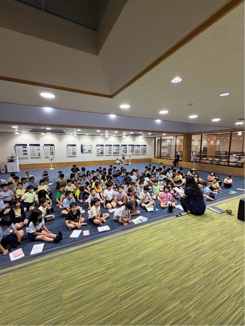 seikeies's tweet photo. 3年生、夏の学校１日目。今日から箱根での４泊５日の学校生活が始まりました。バスに乗って箱根寮に到着。開校式後は、友達と乗風台でたくさん走り回ったり木登りをしたりと、時間の許す限り遊びました。夜の集いでは「箱根寮の歌」を歌うなど、心を整えつつ楽しく過ごしました。 https://t.co/ASTZDfFNV7