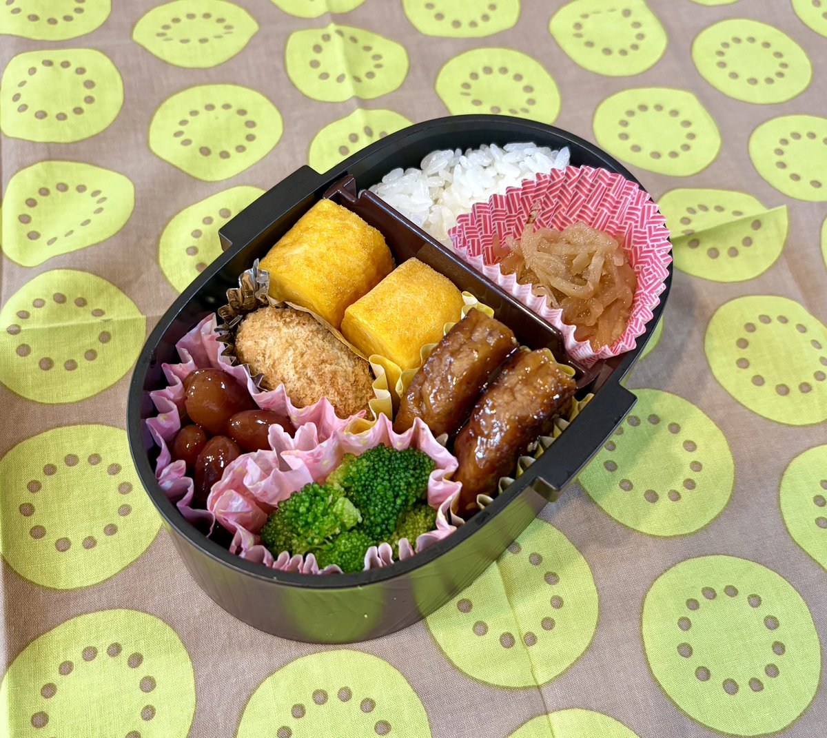 883rTac's tweet photo. 今日までいい天気らしい
#お弁当 https://t.co/Y3JE8vg2lT