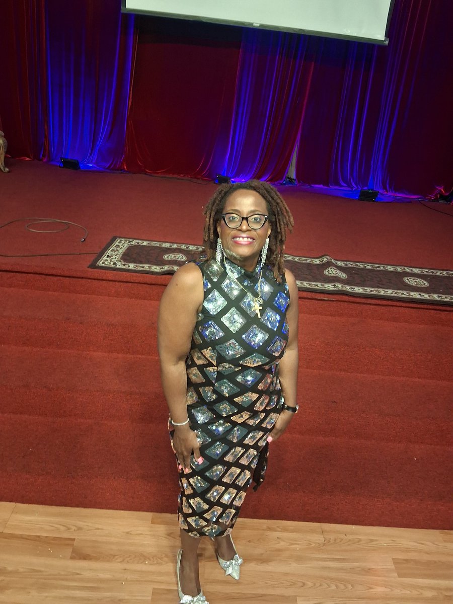 gernee1998's tweet photo. Glory to God I had a great time praising gLGodd at Breath of the Spirit Ministries Dr. Michelle Corral Ministries Dr. Cindy Trim preached a powerful message.โค๏ธ๐๐พ๐๐พ๐๐พ 1 King 3: 10-15, 2 Chronicals 8, Proverbs 8:16, Exodus 31: 1-6.
I love you #TeamMoney @ArmoneyWarren Essg & Leggy. https://t.co/ArEFVXUvCj