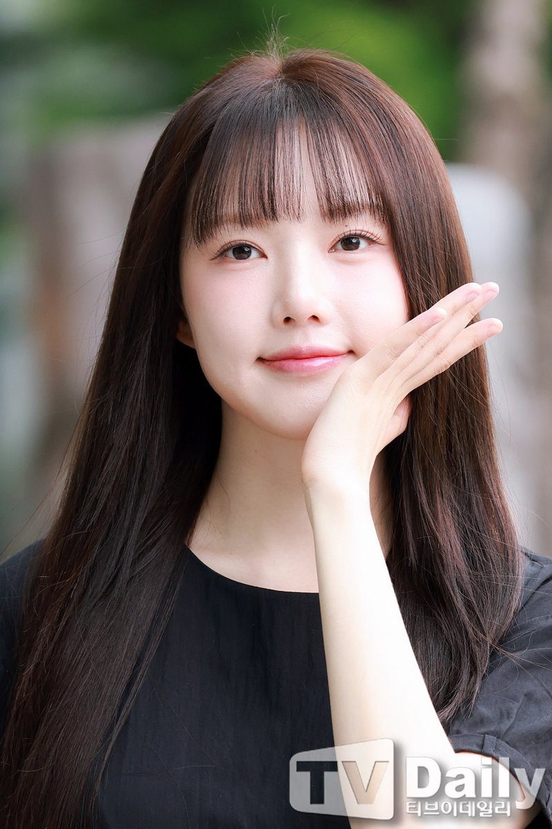 yerintopic's tweet photo. Yerin is otw to MBC Radio https://t.co/taRutUjpJ3