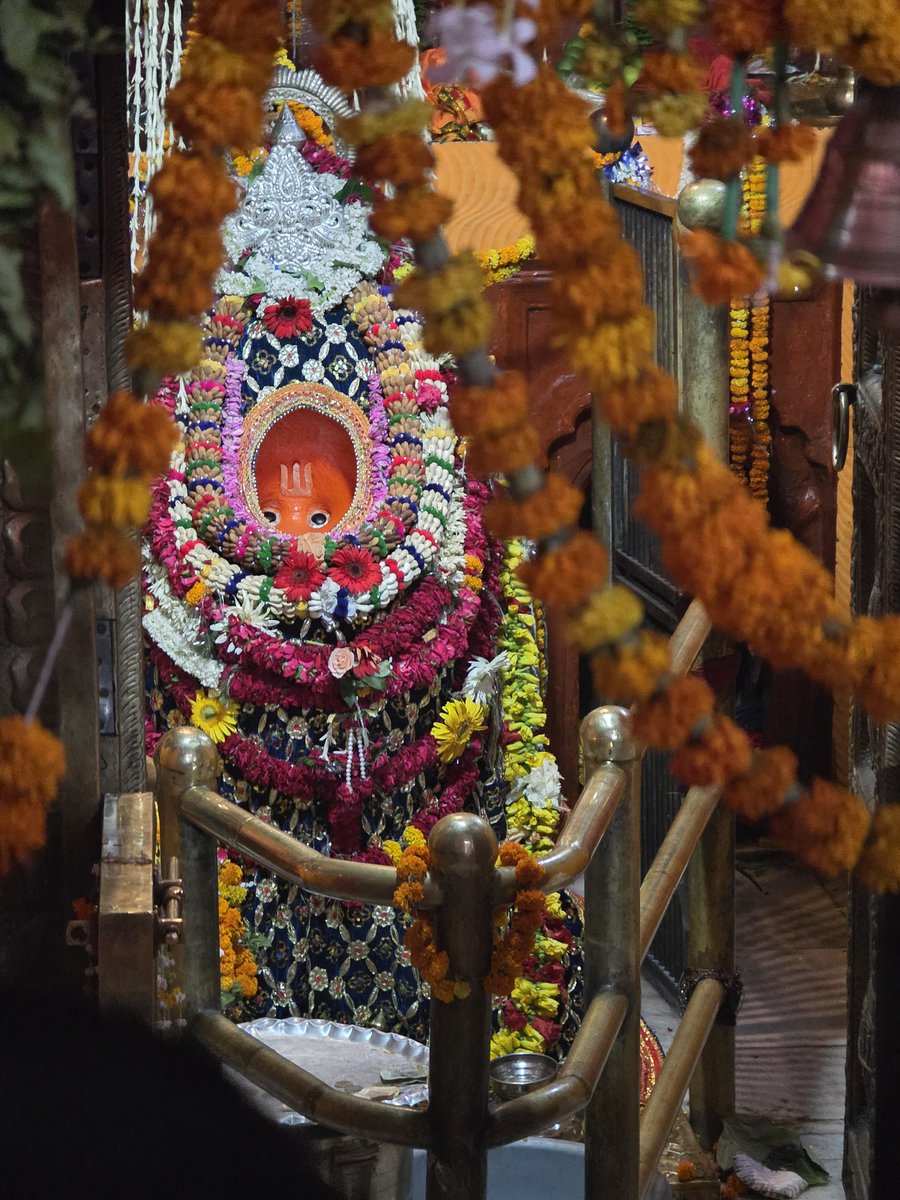 BjpAtulSingh's tweet photo. ज्येष्ठ मास के सातवें 'बड़े मंगल' की आप सभी सनातनी बंधुओं को मंगलकामना🙏🚩

#जयहनुमानजी https://t.co/d2cIcmCETO