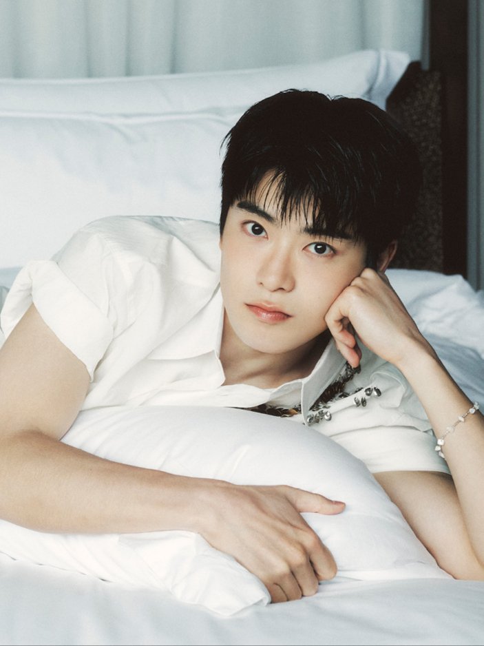 bemy10velyjay's tweet photo. 2015                                                2026 https://t.co/vVfCvG9cI1