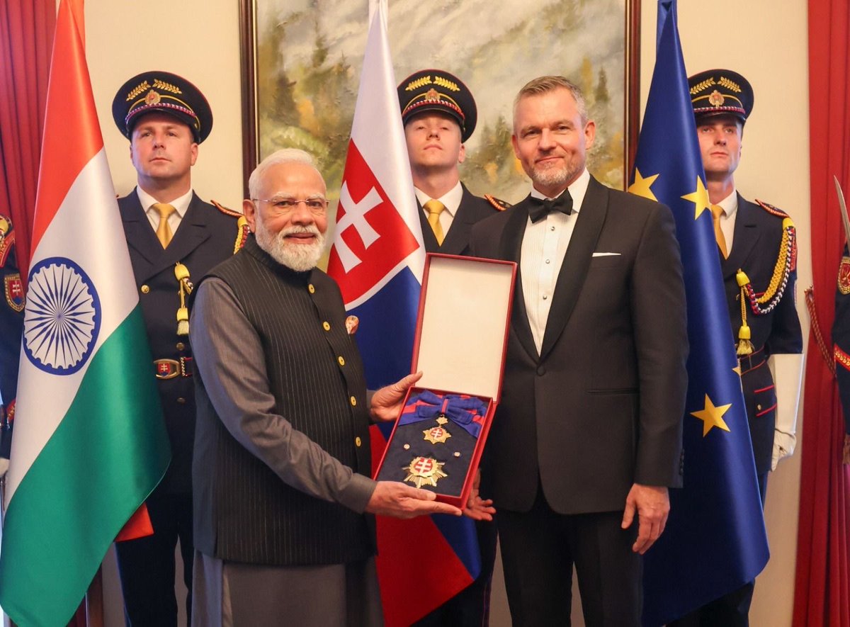 manoj_kotak's tweet photo. Another proud milestone for India on the global stage.

Heartiest congratulations to Hon'ble PM Shri @narendramodi Ji on being awarded Slovakia's highest civilian honour, the Order of the White Double Cross (1st Class). 

This recognition reflects PM Modi Ji's visionary leadership, unwavering commitment to global cooperation, and remarkable efforts in enhancing India's prestige and influence across the world.