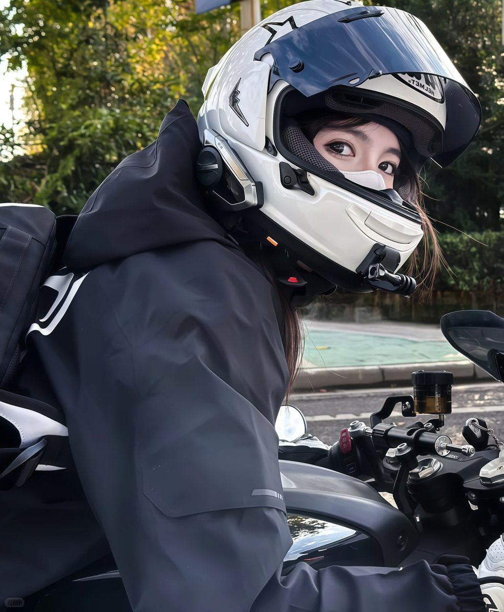 queensofenywuch's tweet photo. 何も考えず、ただ前へ進みたい。
風と景色だけを連れて、走り出す🏍️
ヘルメット越しの目に映る、今日の旅の始まり。
#バイク女子 #ライダー女子 #ソロツーリング #風を感じる https://t.co/eMjtKxH9QY