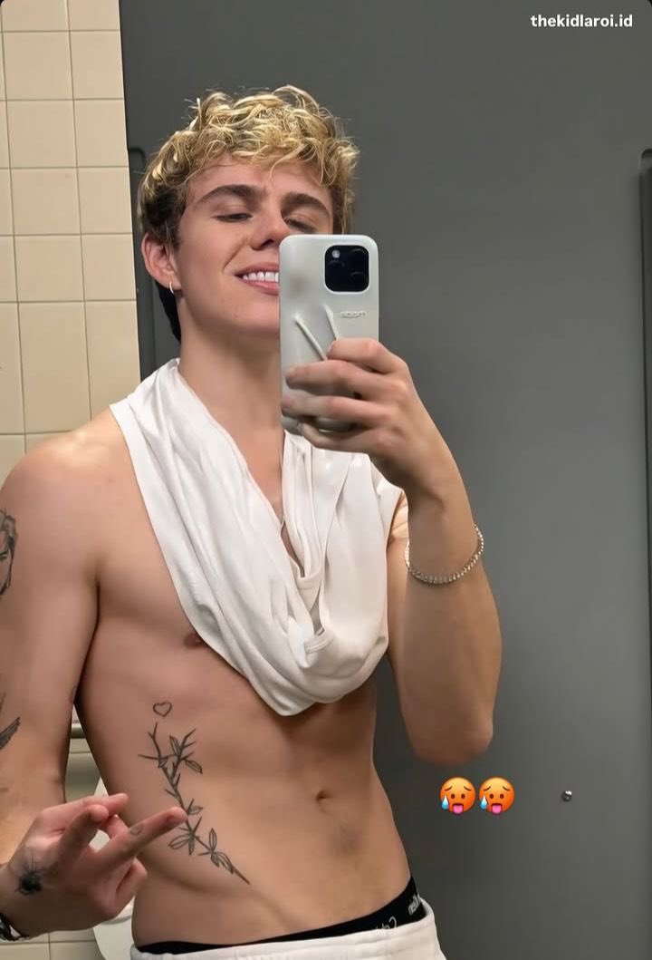fakesforcelebs's tweet photo. damn. https://t.co/UKBICuWJMU