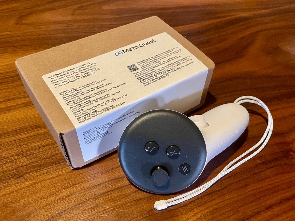 mkdot_FMi's tweet photo. ドリフト対策の予備部品として左側コンを追加購入
左側は移動やカメラやアバター設定各種重要なリングメニューが詰まってるからドリフトすると誤入力してしんどいんよの
調べた感じドリフト修理パーツの品質が低いから代替えがあれば安心してバラせるわいの https://t.co/vTHX4JGzhr