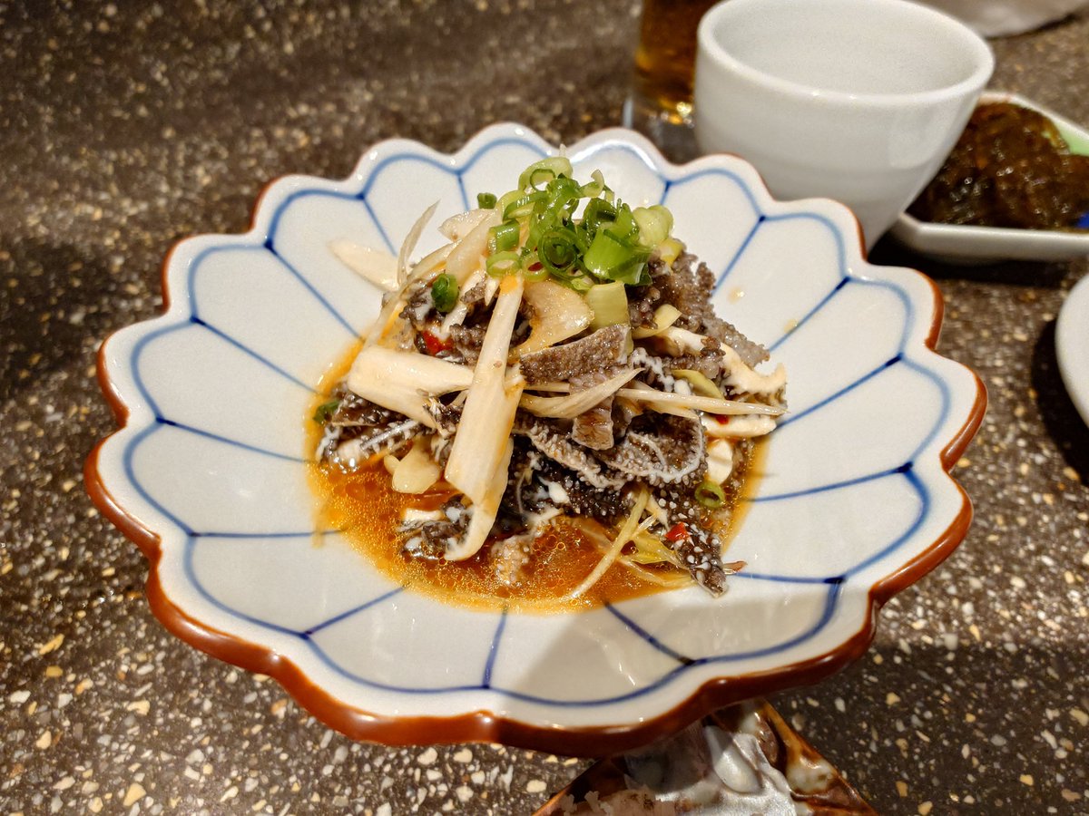ko1_709's tweet photo. 最近できたハエラ栄の地下2階にある立ち呑み引手数多で呑んでるけどめっちゃいいねこれ。
ビールはソラチだし田酒もある。
お値段もリーズナブルだし最高か https://t.co/zFvAGiXpRD