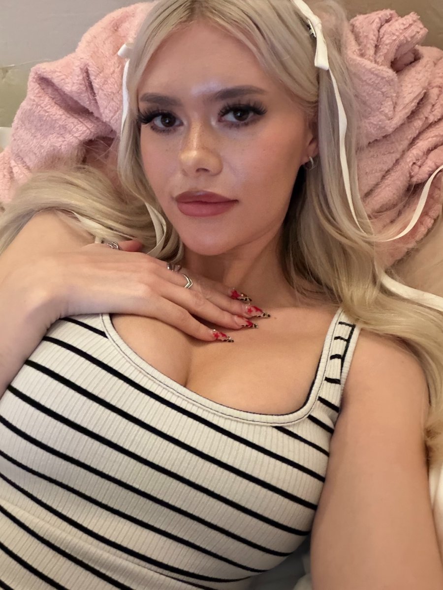 christabarbiee's tweet photo. Come chat!
https://t.co/lejfoiEqlH https://t.co/vGtP29e0Ld