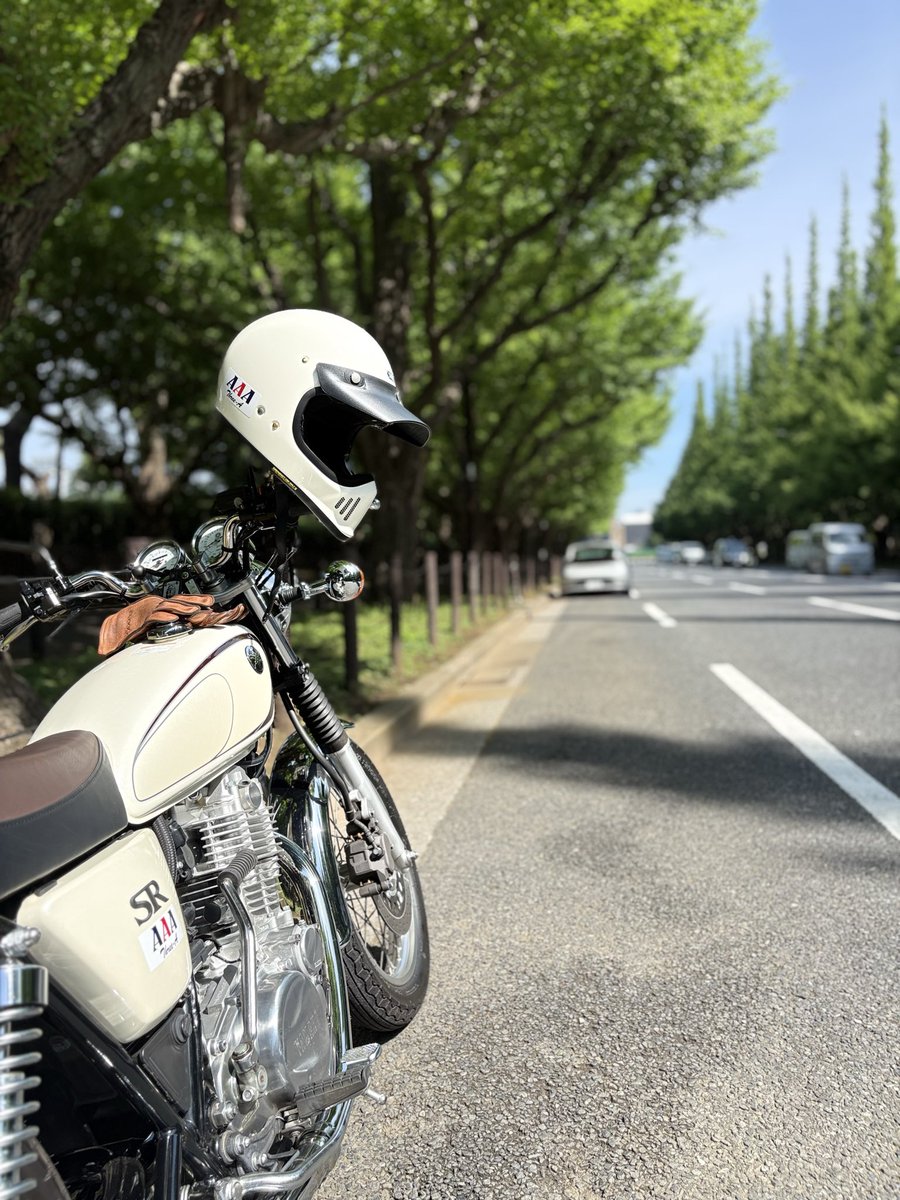 CORBO_SHOP's tweet photo. もうすぐ父の日。日頃の感謝を込めて素晴らしいエイジングが楽しめるPUEBLOシリーズの革小物はいかがですか？
右のキーケースはイエローのエイジングサンプル。いい感じに育っていますね。

L字ファスナーコンパクト財布
「SLATE-PUEBLO-・1LN-1716」
https://t.co/YNpkLwzemD

#コルボ 
#父の日ギフト https://t.co/Xg1j0XbVYT
