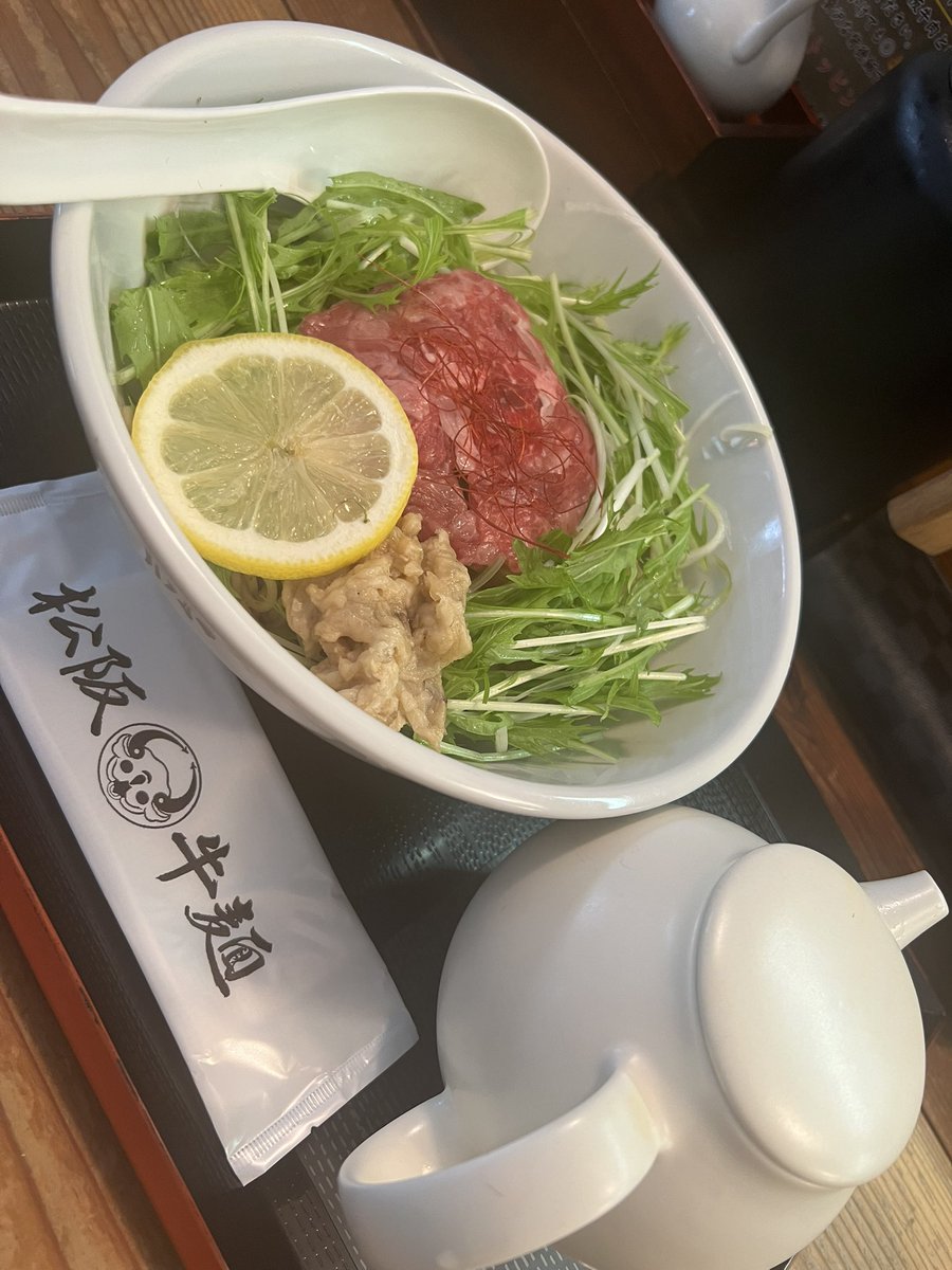 かす tweet media